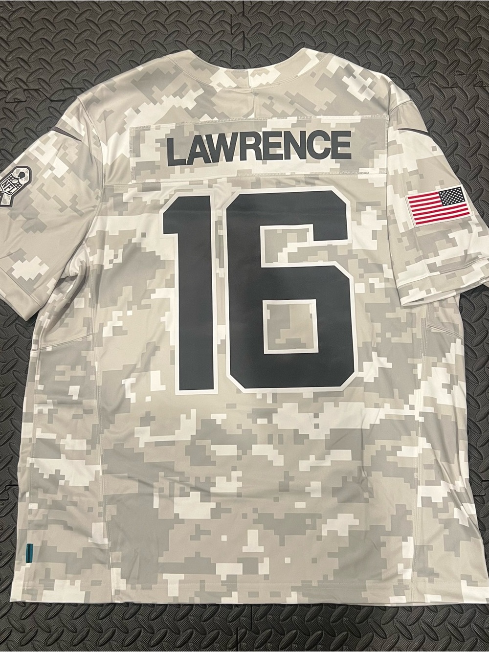 Nike Jacksonville Jaguars Trevor Lawrence #16 Salute To Service Jersey Size XL